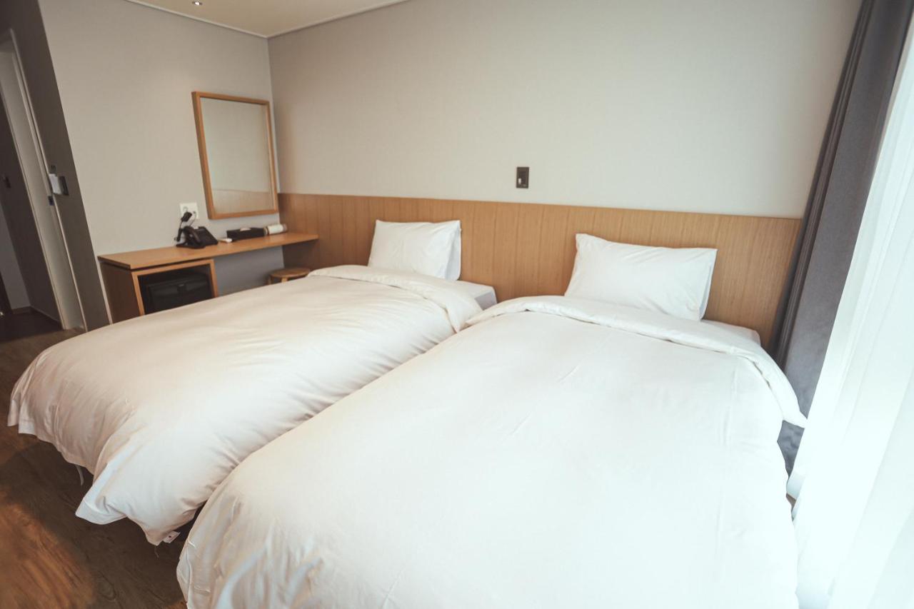 Hotel Kenny Yeosu Ngoại thất bức ảnh